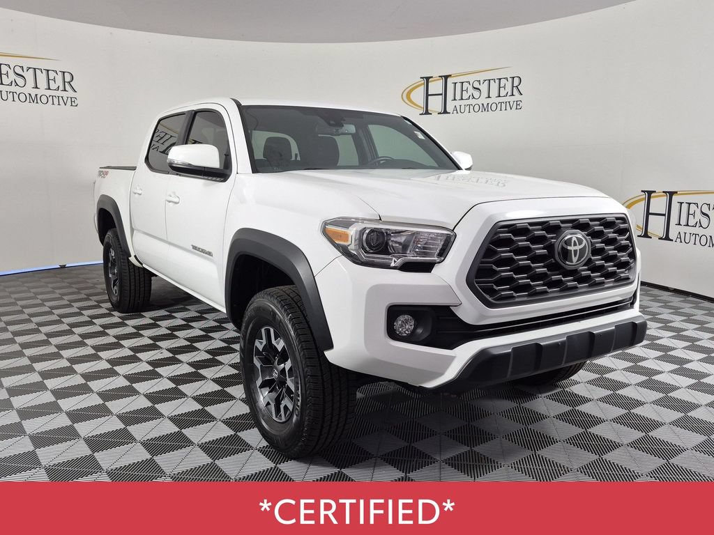 Used 2020 Toyota Tacoma TRD Off-Road AWD/4WD image 2