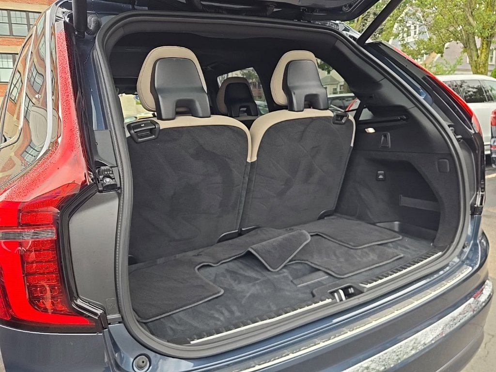 Certified 2026 Volvo XC90 B6 Plus AWD/4WD image 12