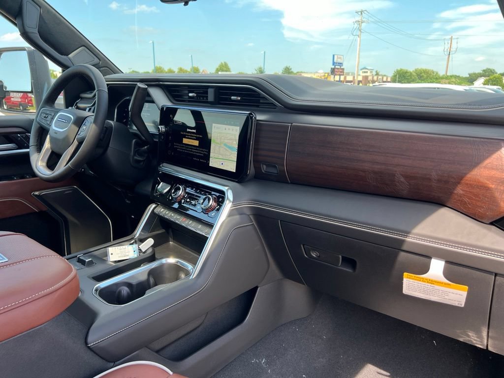 New 2026 GMC Sierra 2500 Denali Ultimate w/ LPO, Black Badging Package AWD/4WD image 50