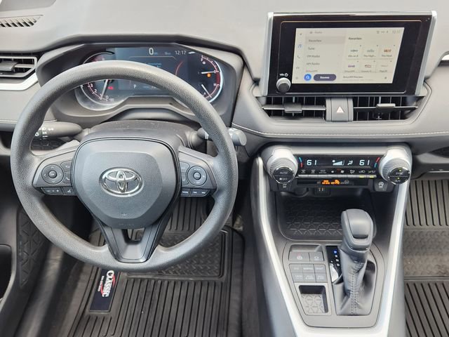 Used 2023 Toyota RAV4 XLE AWD/4WD image 27
