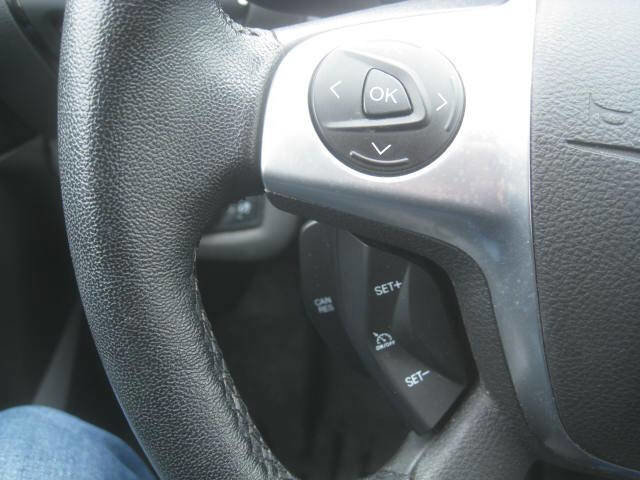 Used 2015 Ford Escape Titanium image 29