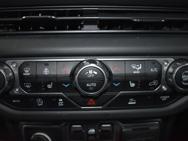 Used 2024 Jeep Wrangler Sahara image 20