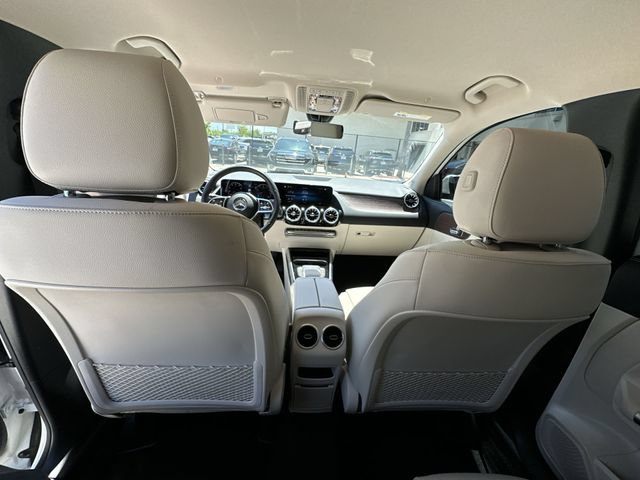 Used 2023 Mercedes-Benz GLA 250 4MATIC w/ Premium Package image 29