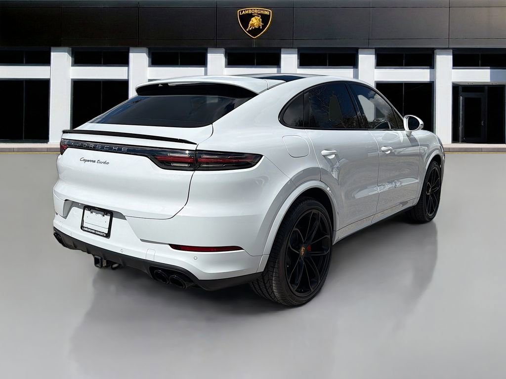 Used 2020 Porsche Cayenne Turbo image 5
