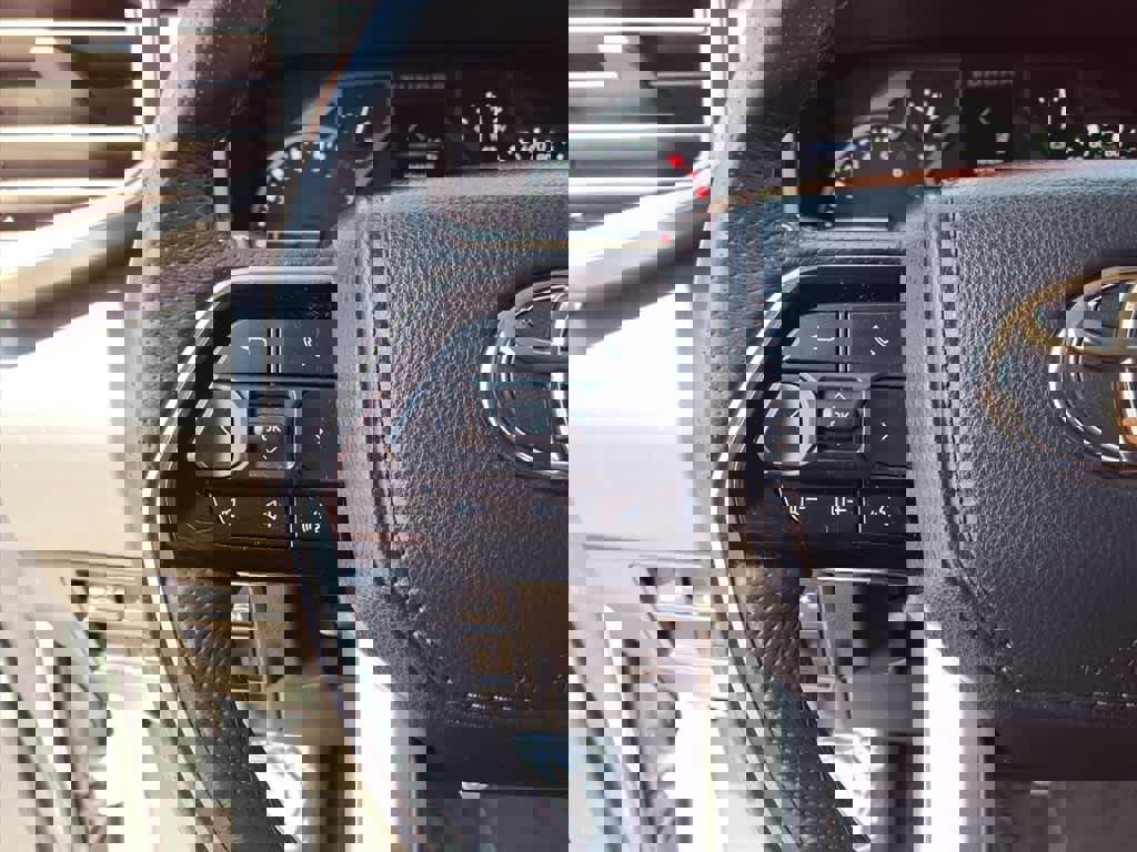 Used 2023 Toyota Tundra Limited w/ TRD Off-Road Package image 10