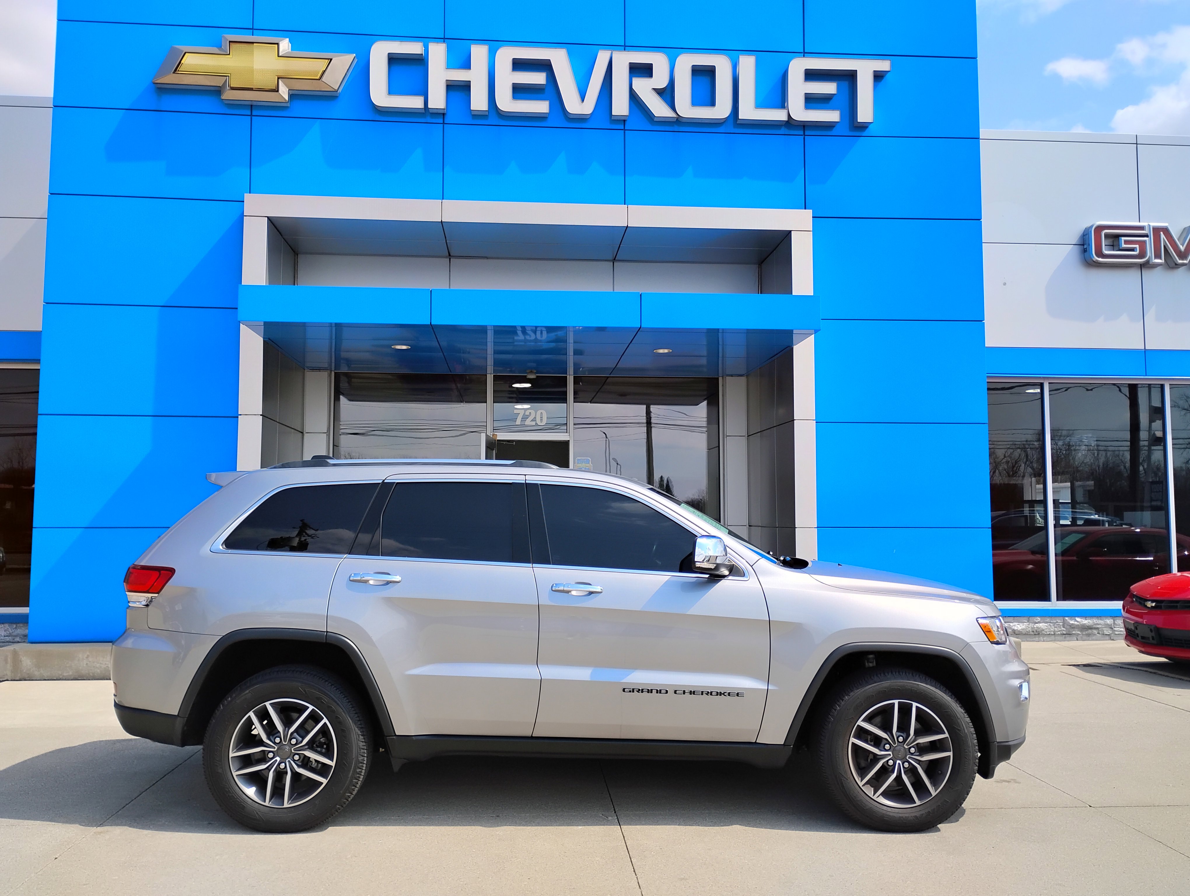 Used 2021 Jeep Grand Cherokee Limited image 11