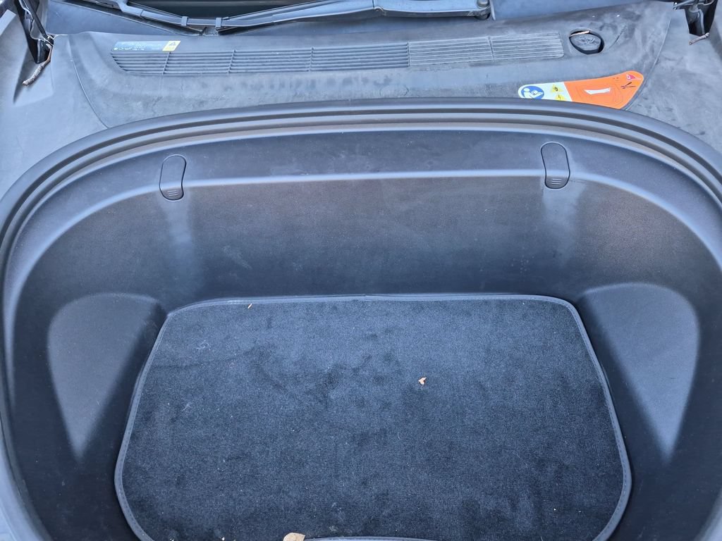 Used 2018 Tesla Model 3 Long Range RWD image 17