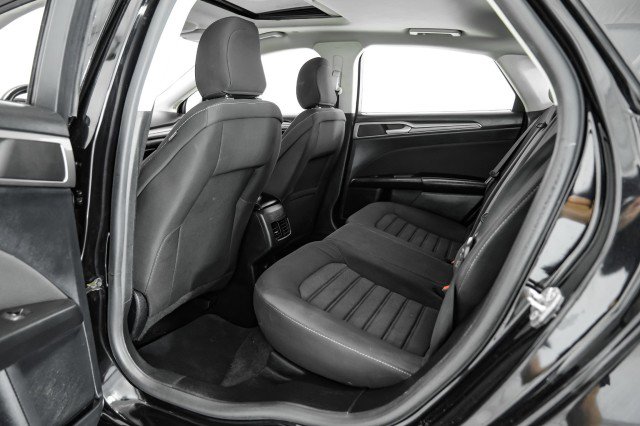 Used 2020 Ford Fusion SE image 36