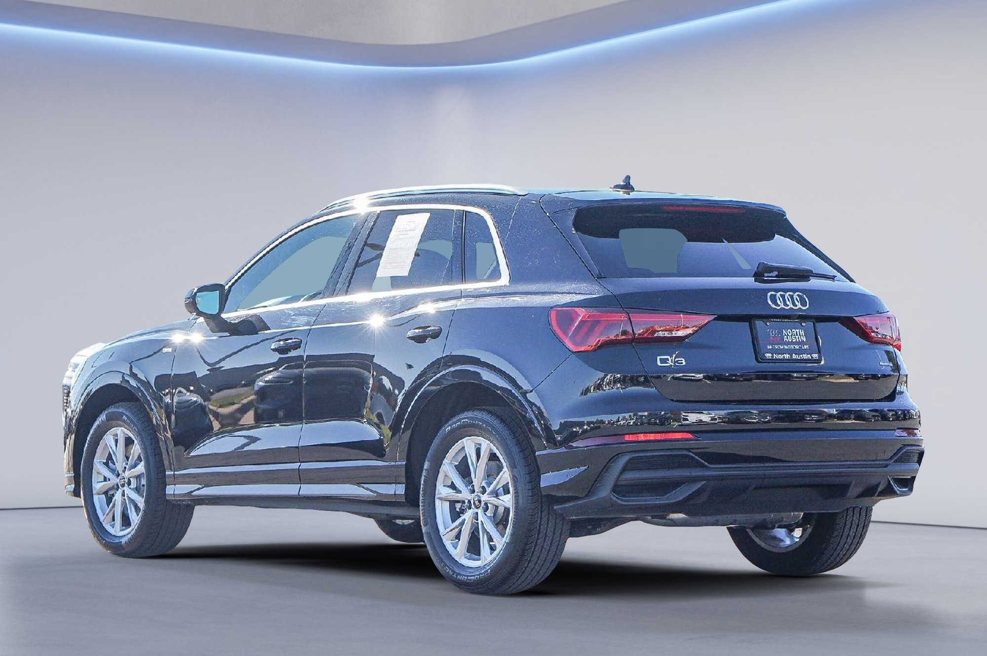 Certified 2025 Audi Q3 2.0T Premium Plus w/ Premium Plus Package image 5