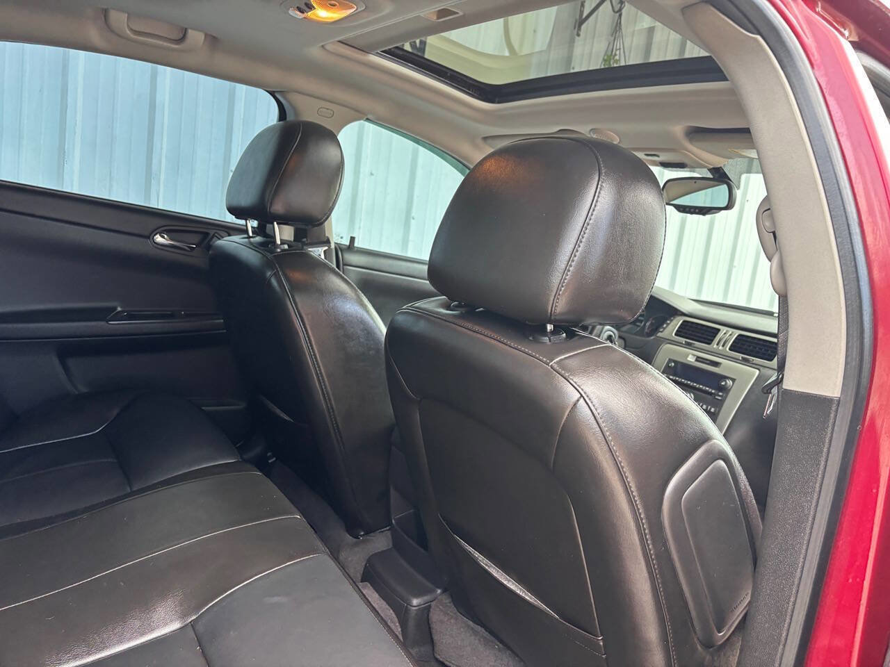Used 2009 Chevrolet Impala SS w/ Convenience Package image 16