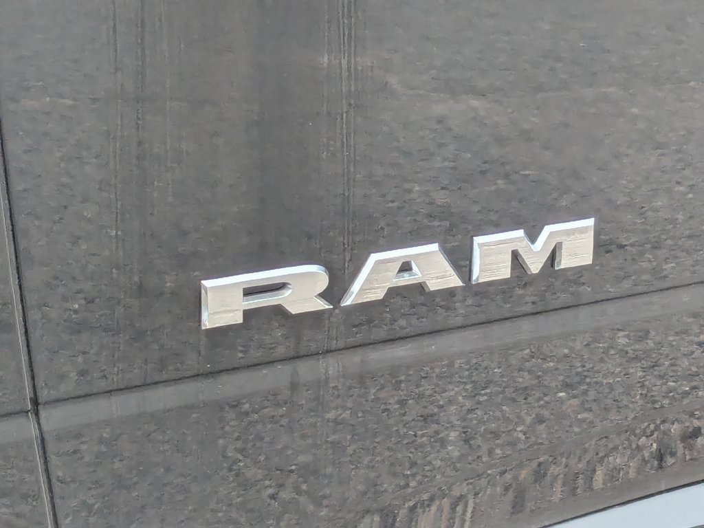 New 2026 RAM 3500 Big Horn AWD/4WD image 11