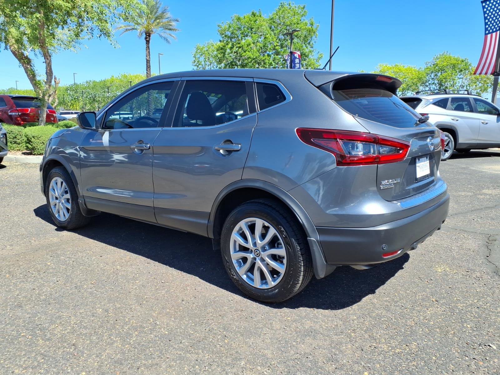 Used 2022 Nissan Rogue Sport S image 7