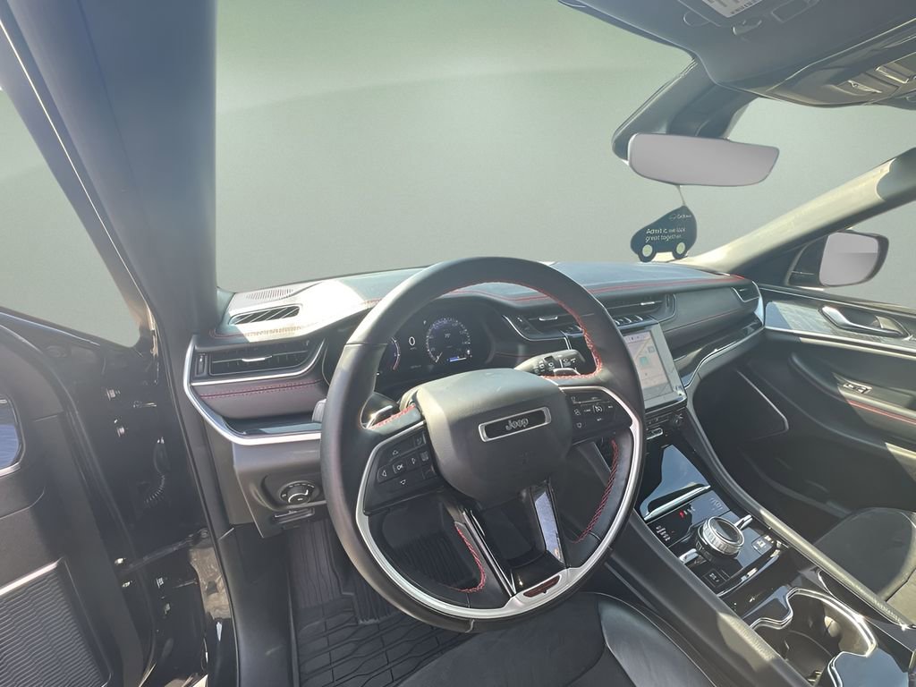 Used 2022 Jeep Grand Cherokee Trailhawk image 10