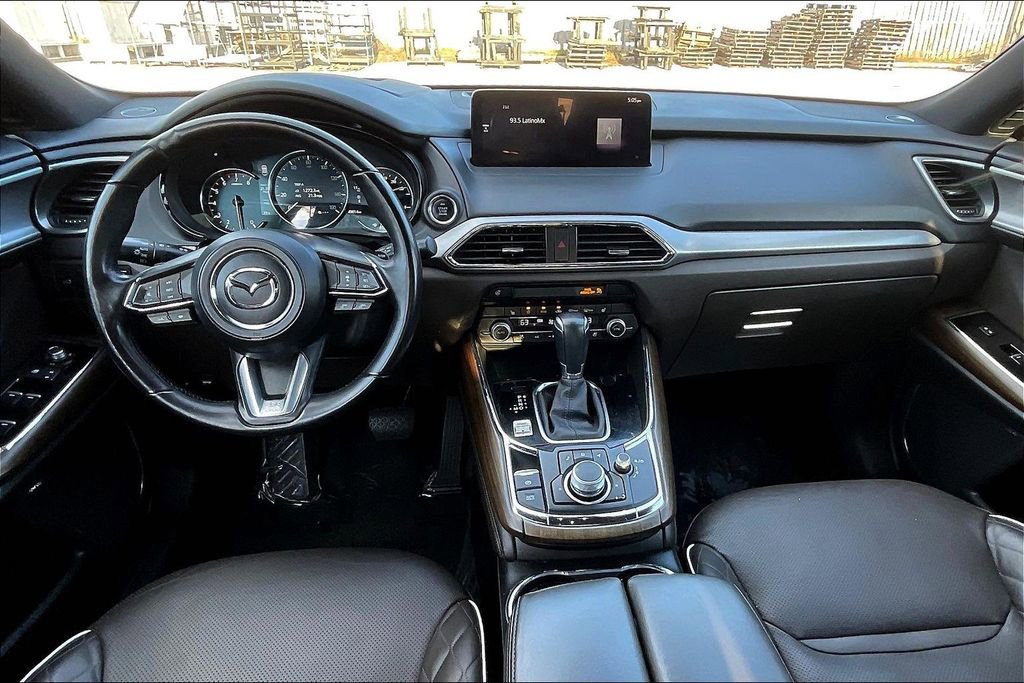 Used 2023 MAZDA CX-9 Signature image 15