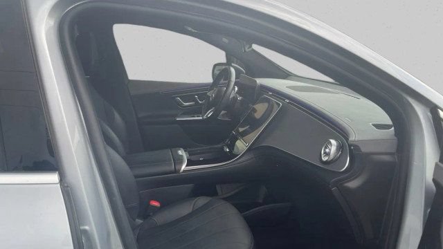 Used 2023 Mercedes-Benz EQE 350+ SUV w/ Exclusive Trim Package image 20