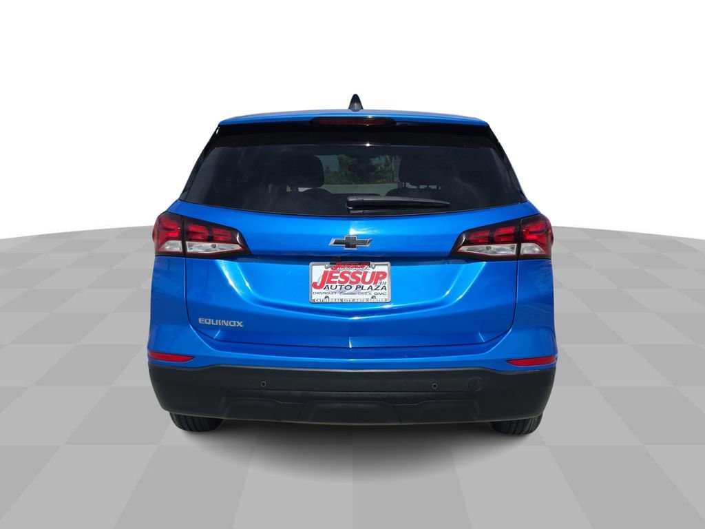 Used 2024 Chevrolet Equinox LS w/ LS Convenience Package FWD image 7
