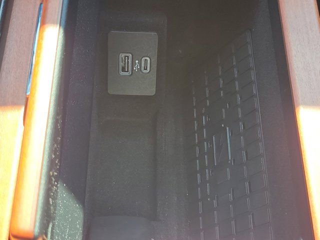 Certified 2024 Lincoln Navigator L Reserve AWD/4WD image 29