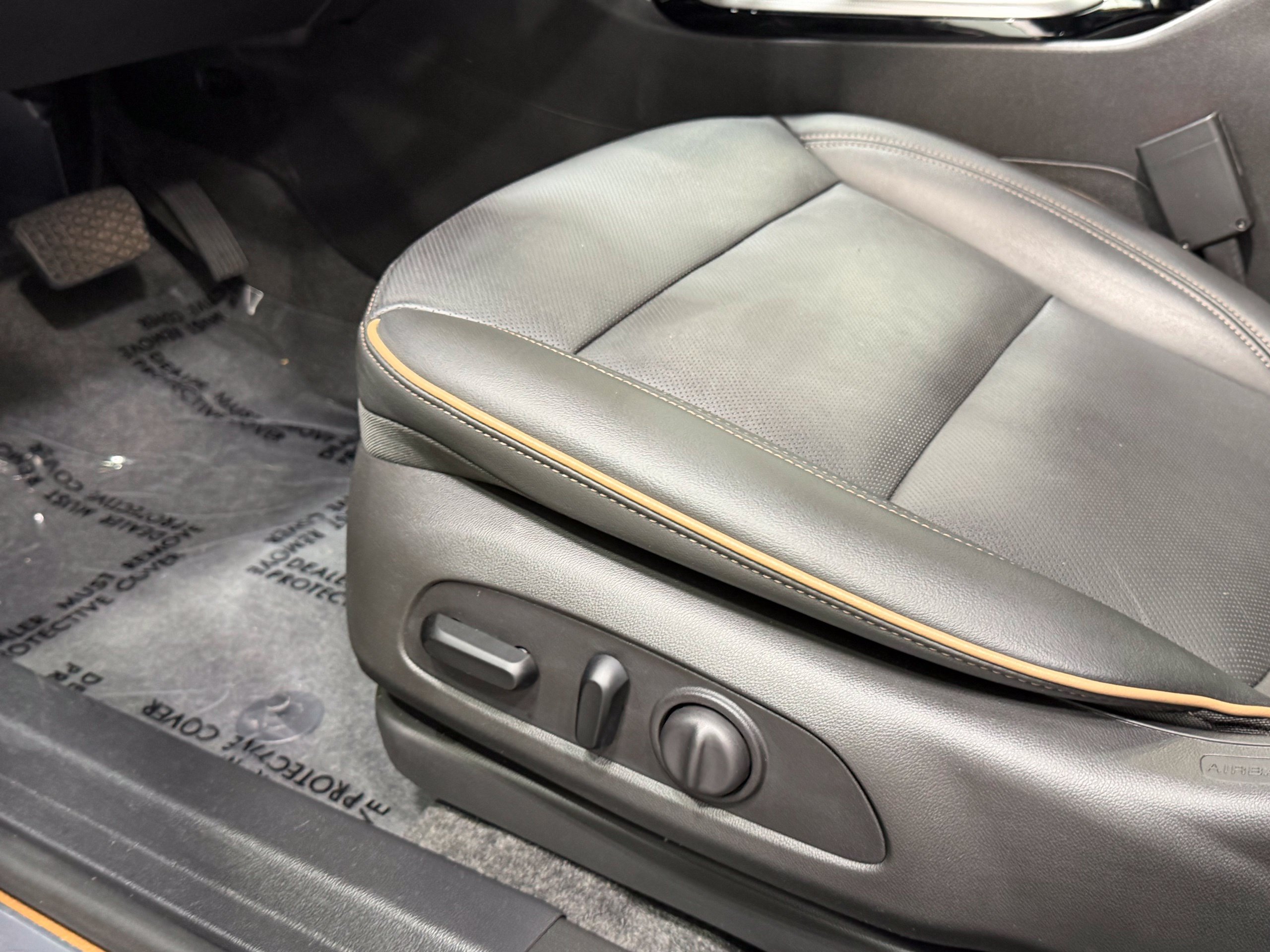Used 2025 Buick Envista Avenir FWD image 42