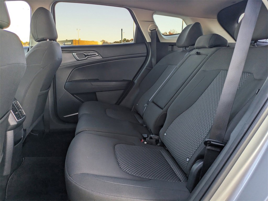 Used 2024 Kia Sportage LX image 14