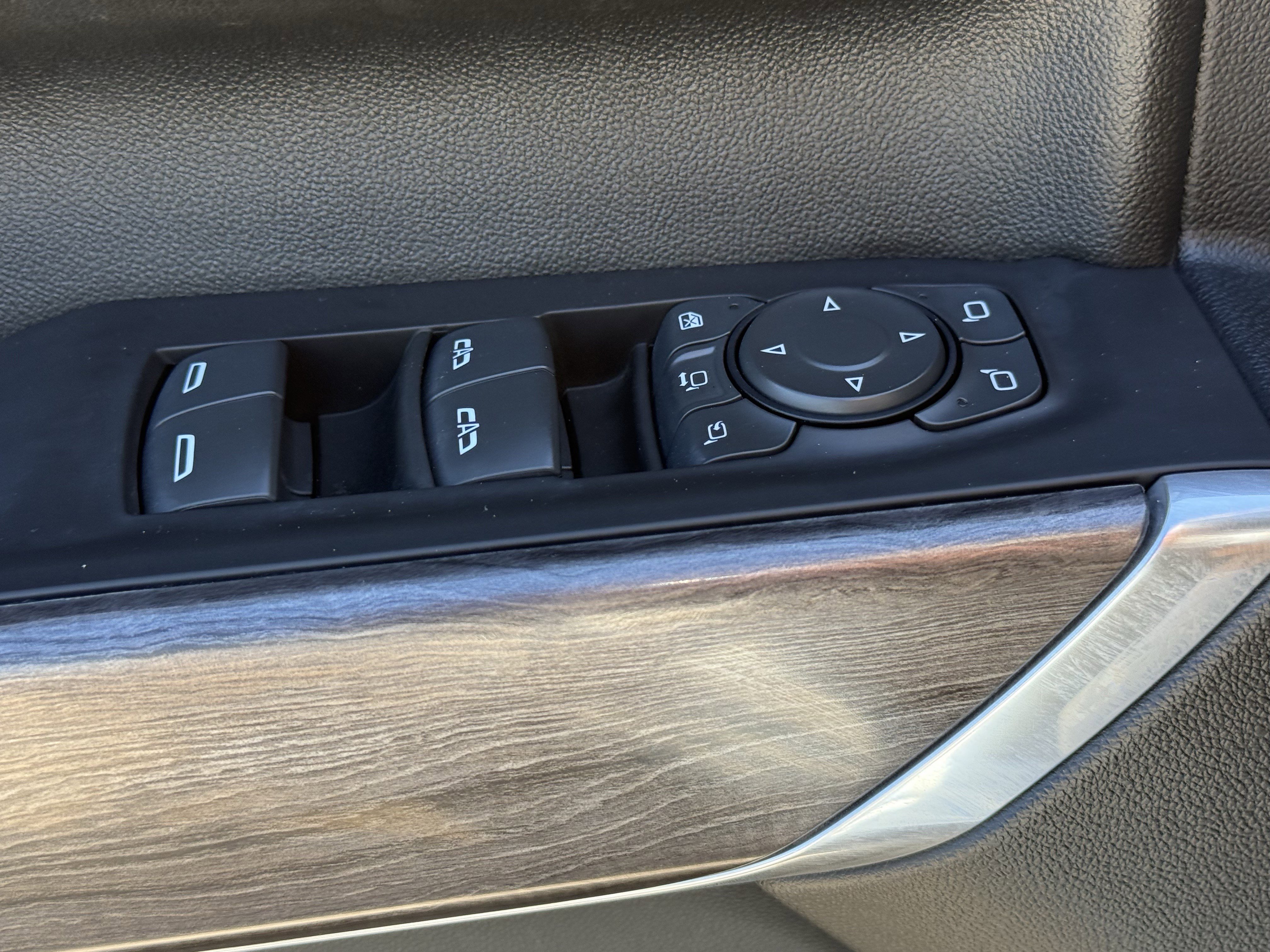 Used 2021 Chevrolet Silverado 2500 LTZ image 25