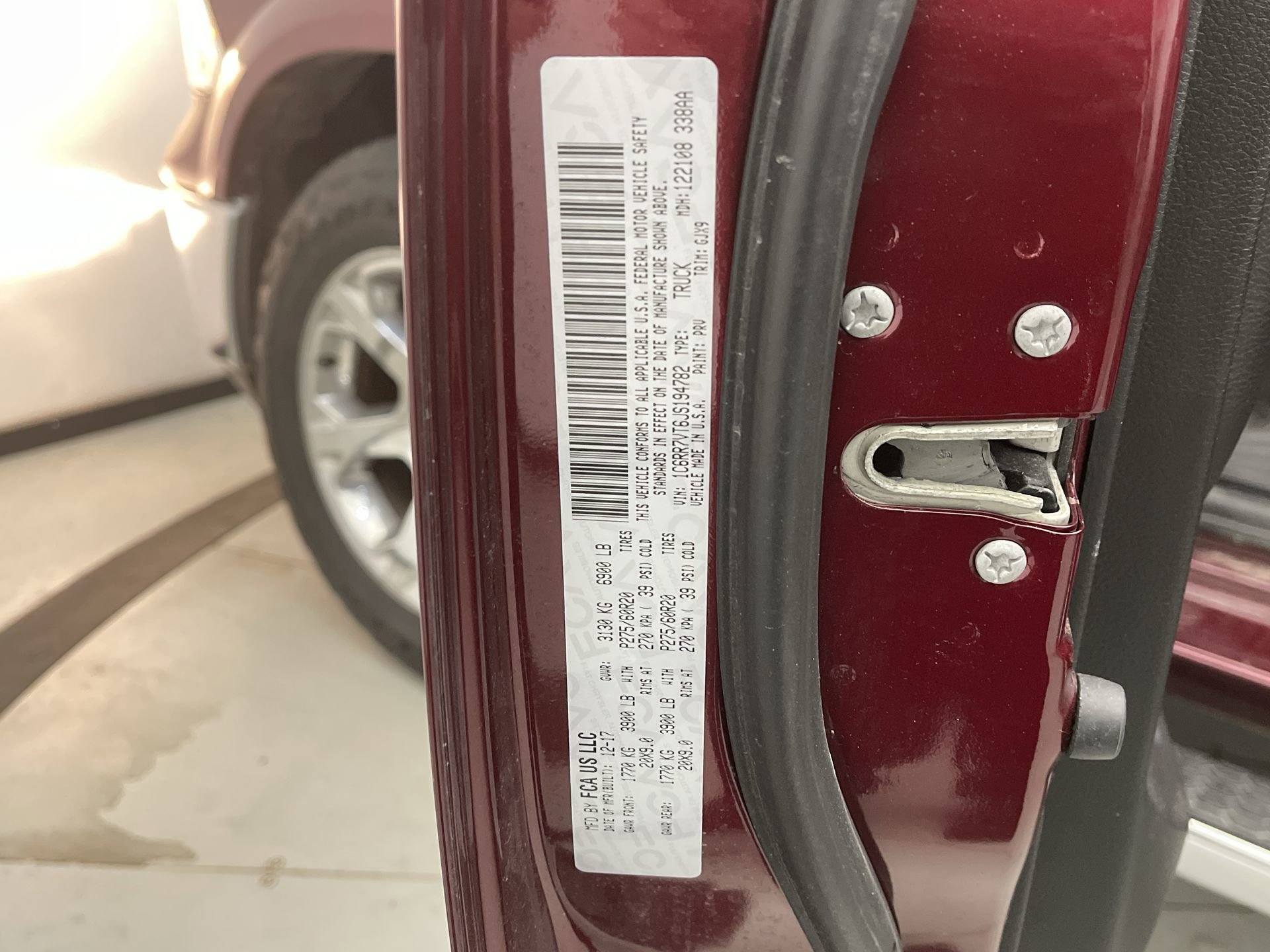 Used 2018 RAM 1500 Laramie AWD/4WD image 11