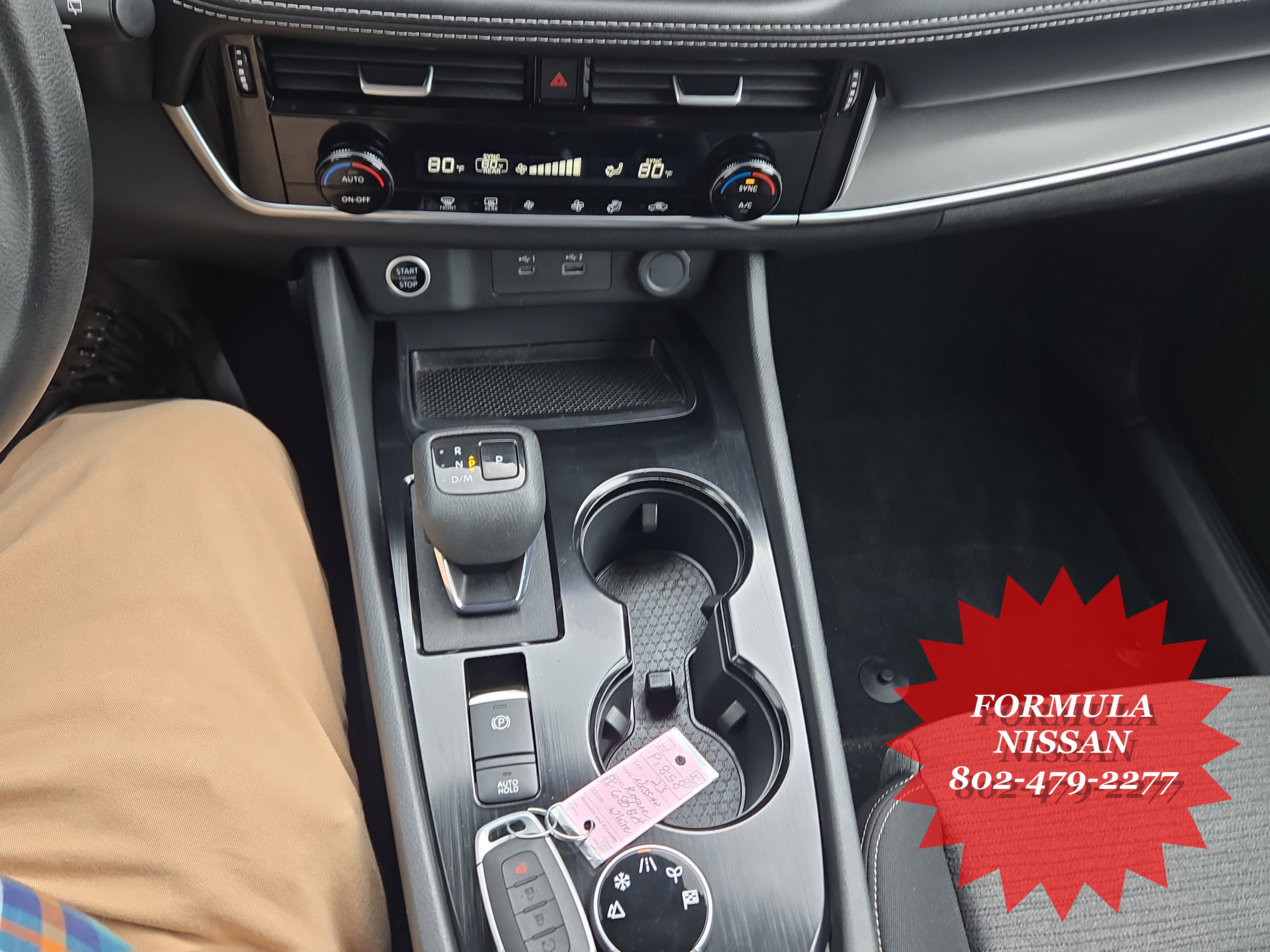 Used 2023 Nissan Rogue SV image 21
