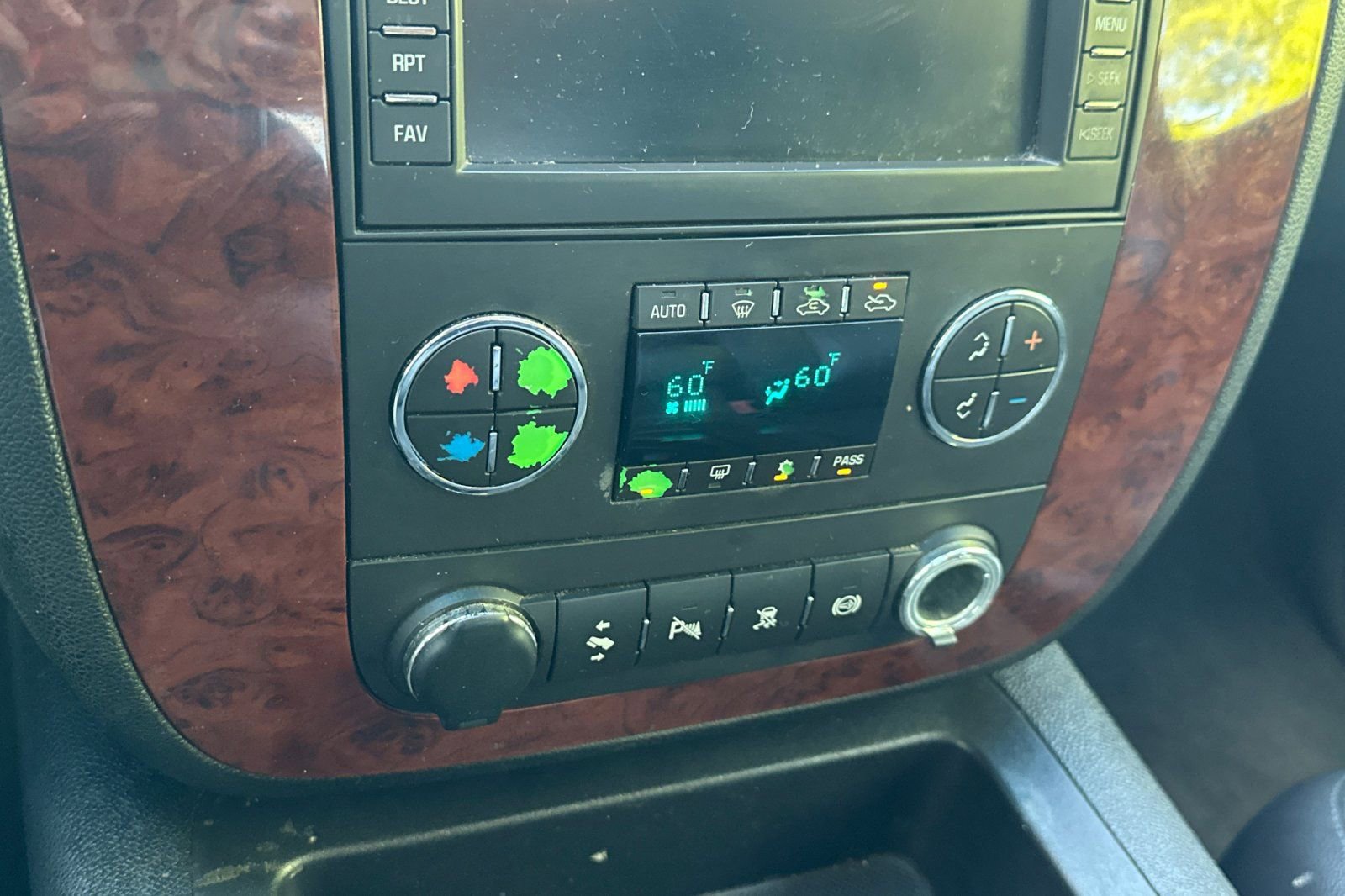 Used 2011 Chevrolet Silverado 2500 LTZ w/ LTZ Plus Package image 26