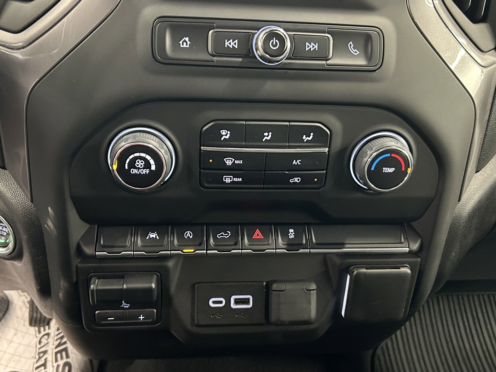 Used 2023 Chevrolet Silverado 1500 Custom image 30