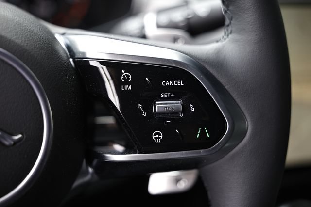 New 2024 Jaguar XF R-Dynamic SE AWD/4WD image 44