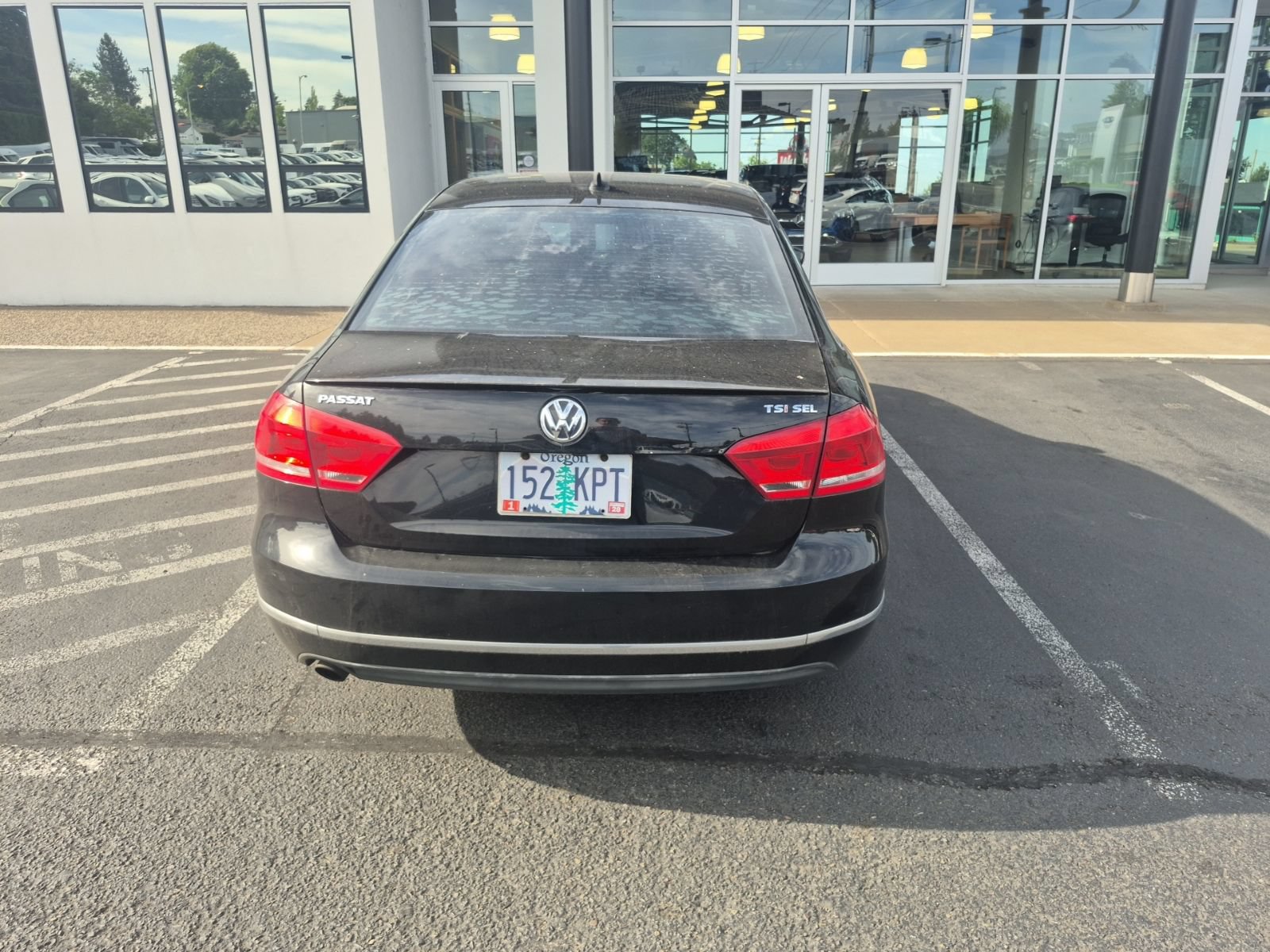 Used 2014 Volkswagen Passat 1.8T SEL Premium FWD image 8