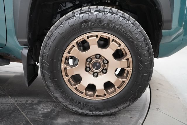 Used 2025 Toyota 4Runner Trailhunter AWD/4WD image 64