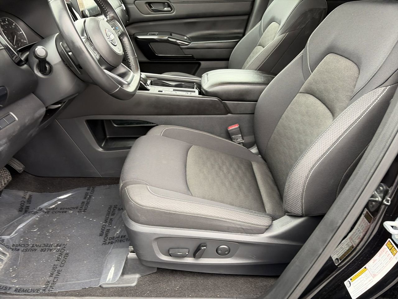 Certified 2024 Nissan Pathfinder SV image 26