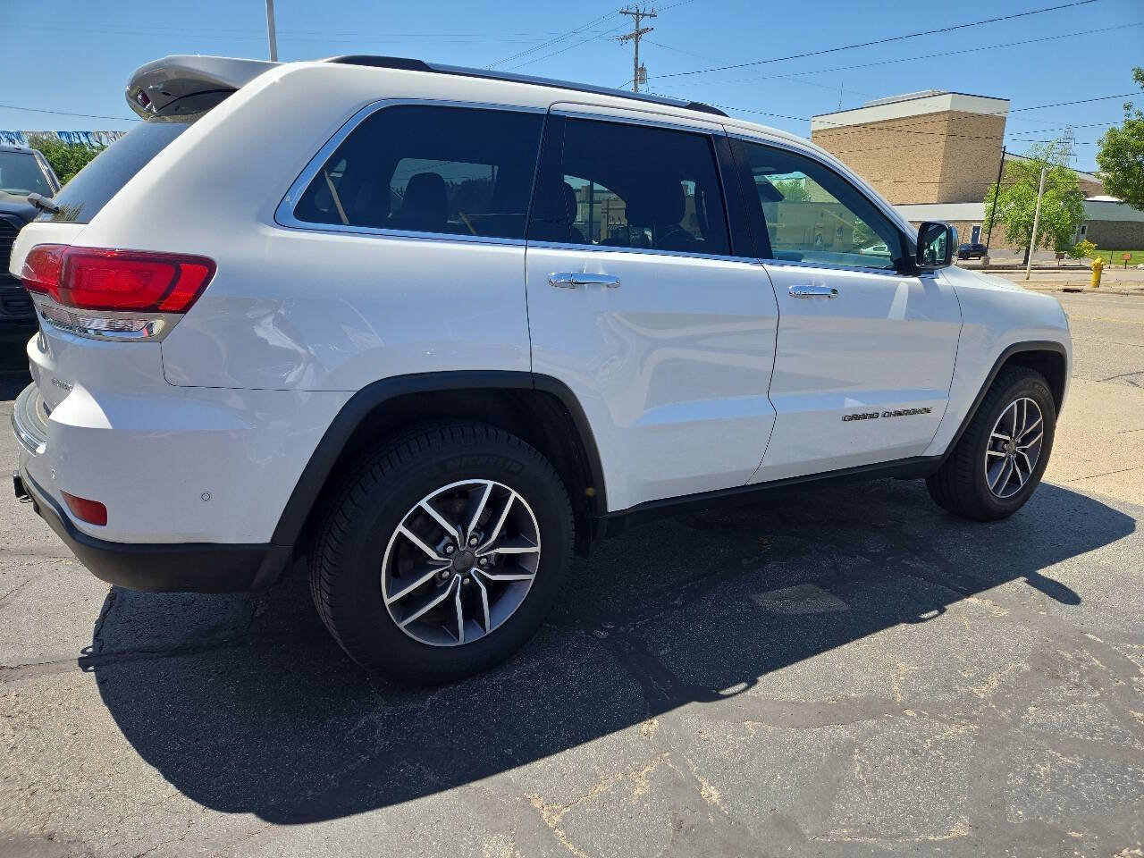 Used 2020 Jeep Grand Cherokee Limited w/ Trailer Tow Group IV AWD/4WD image 6