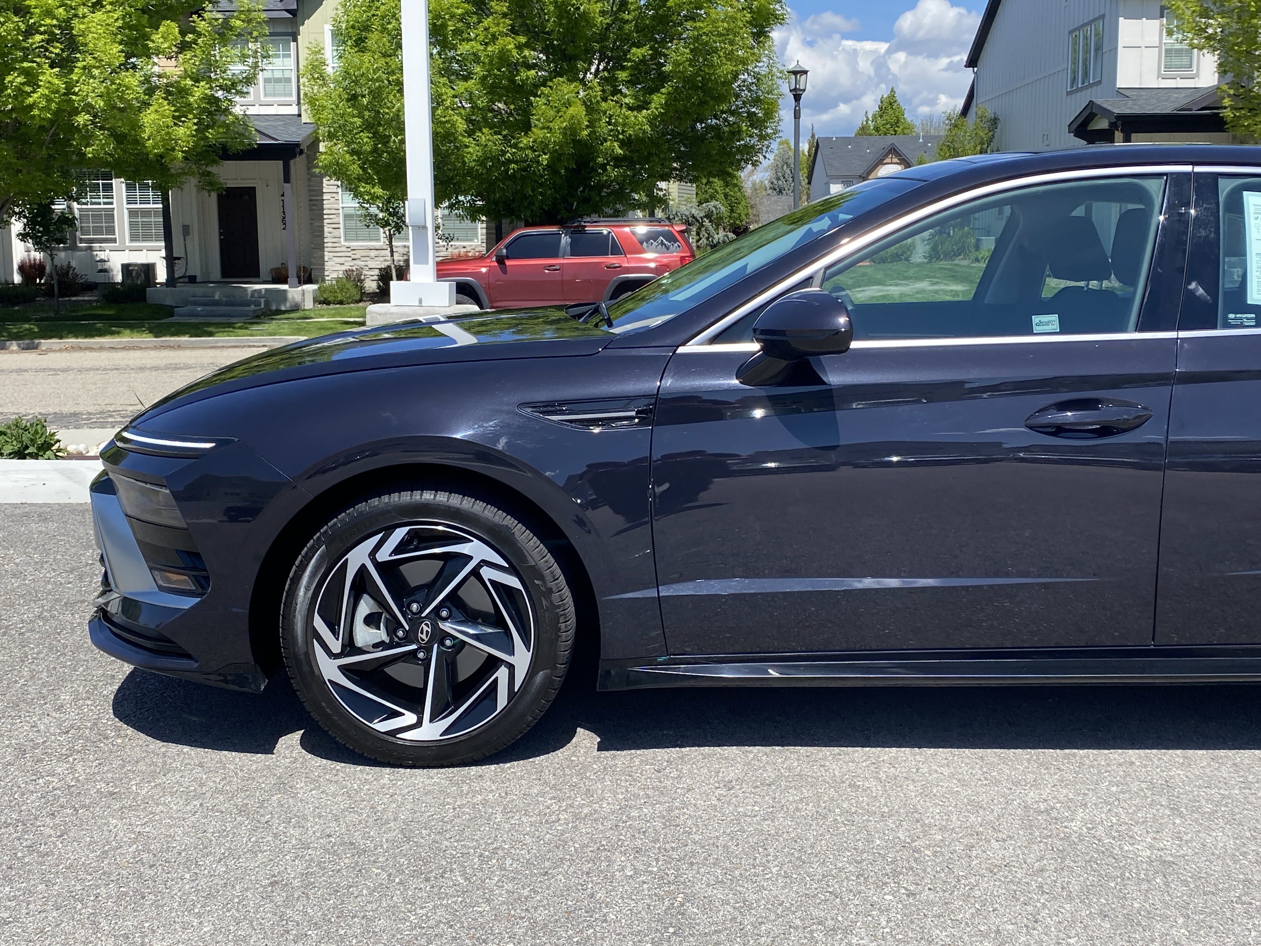 Used 2024 Hyundai Sonata SEL w/ Convenience Package FWD image 2