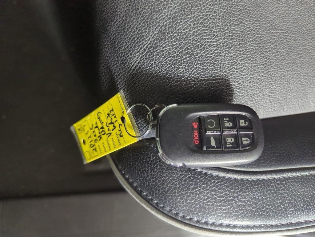 Certified 2025 Honda Odyssey Touring image 24