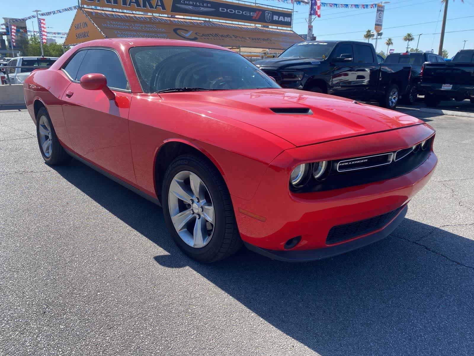 Used 2022 Dodge Challenger SXT RWD image 3