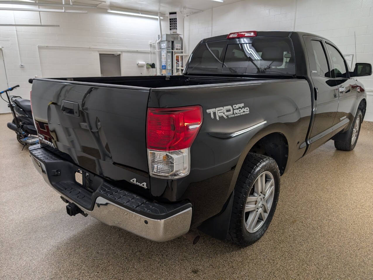 Used 2012 Toyota Tundra Limited AWD/4WD image 4