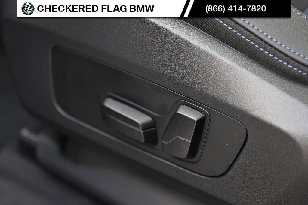 Used 2025 BMW X1 xDrive28i w/ Technology Package image 24