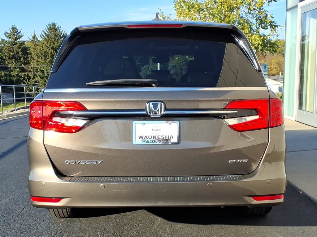 Used 2022 Honda Odyssey Elite image 4