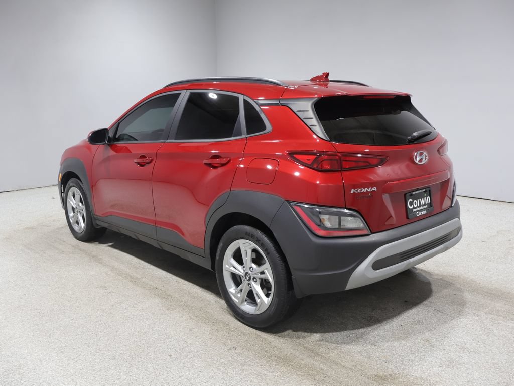 Used 2022 Hyundai Kona SEL w/ Winter Weather Package AWD/4WD image 4
