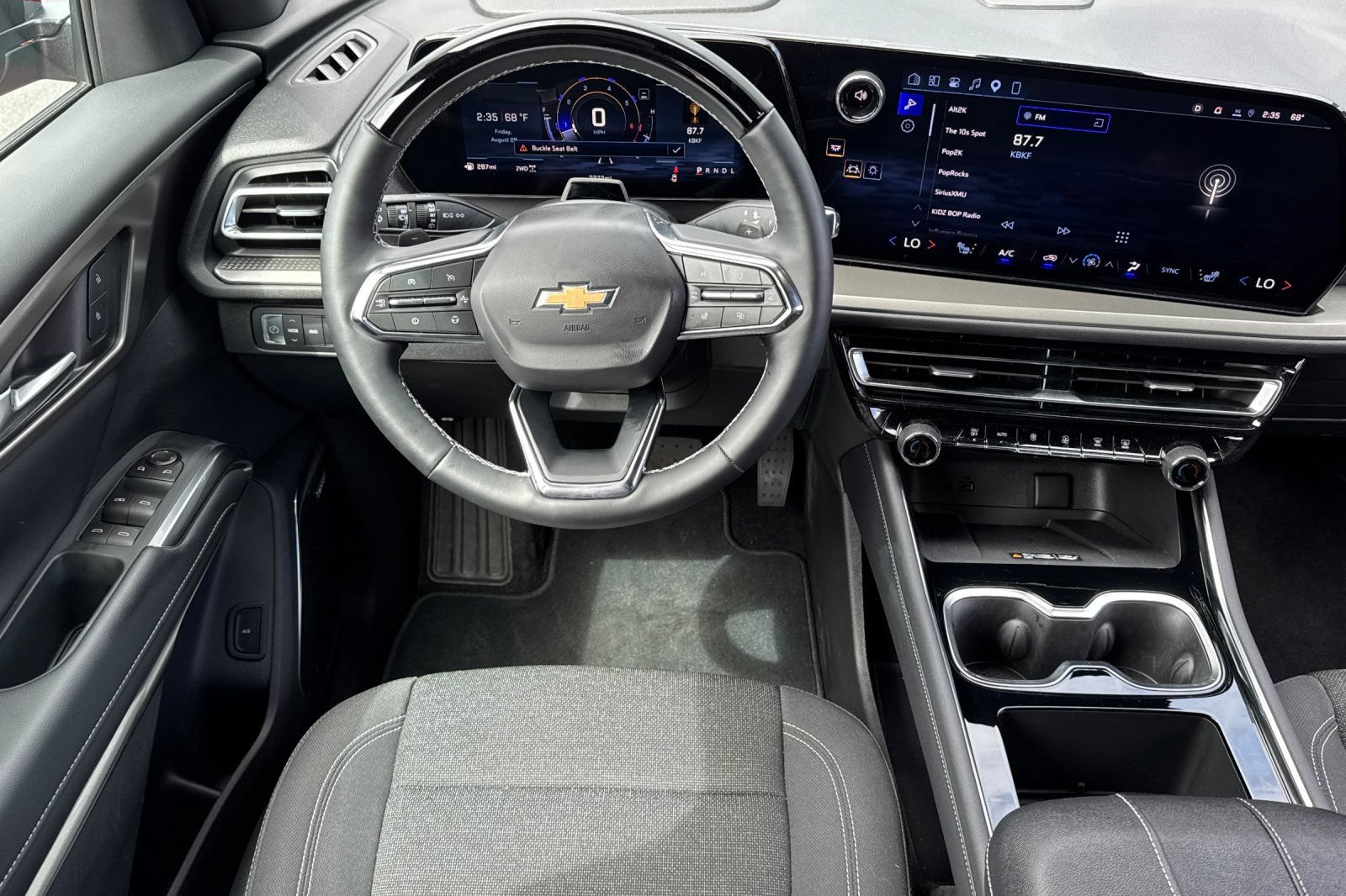 Used 2026 Chevrolet Traverse LT w/ Enhanced Driving Package AWD/4WD image 17