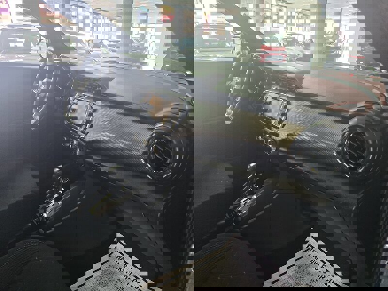 Used 2020 Nissan Kicks S image 13