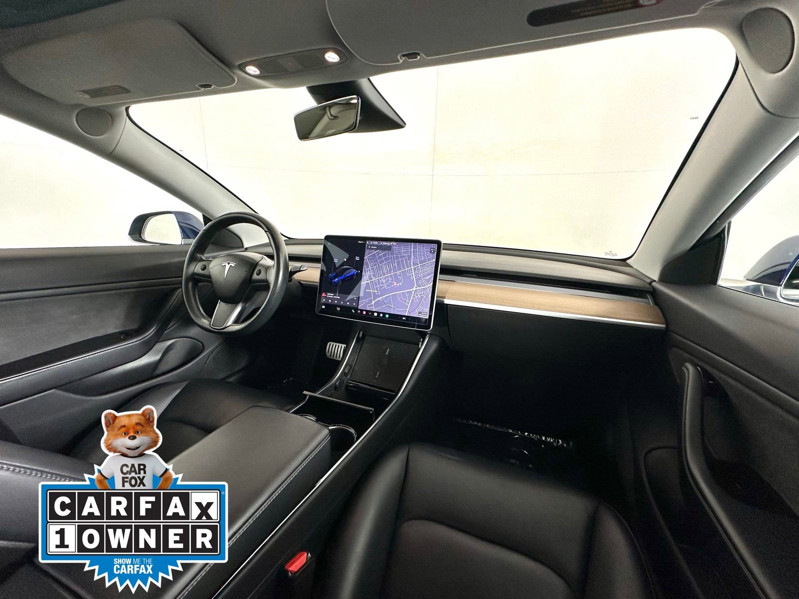 Used 2018 Tesla Model 3 Long Range video 2