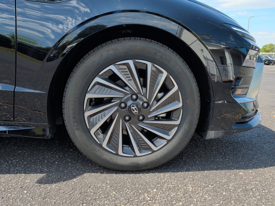 Certified 2025 Hyundai Sonata SEL FWD image 25