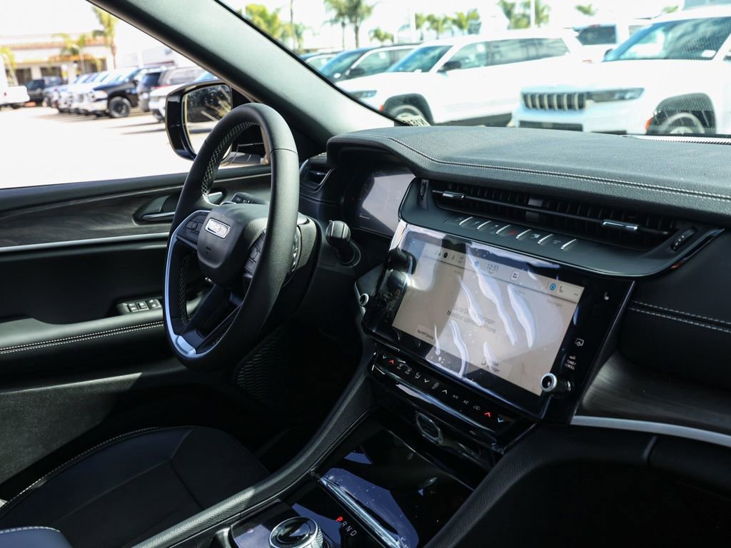 Used 2026 Jeep Grand Cherokee Altitude image 20