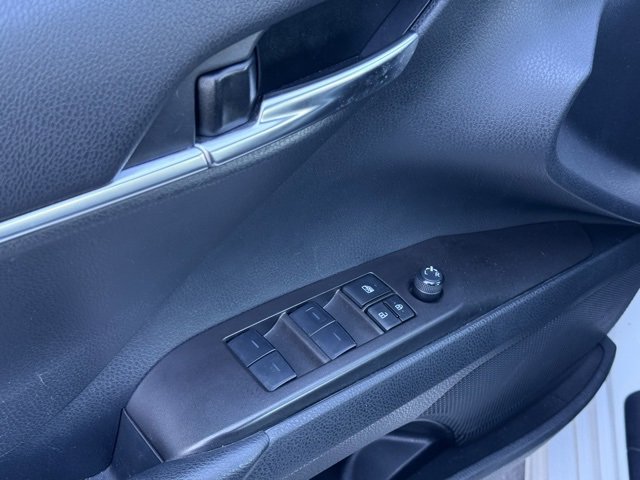 Used 2024 Toyota Camry SE image 11