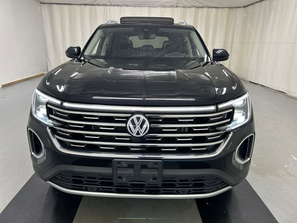 Certified 2024 Volkswagen Atlas SEL image 3