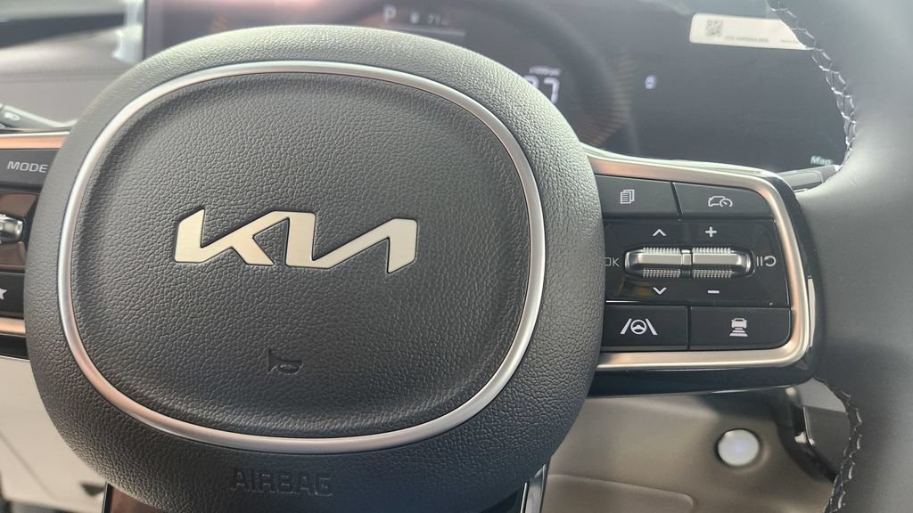 New 2026 Kia Carnival FWD image 27