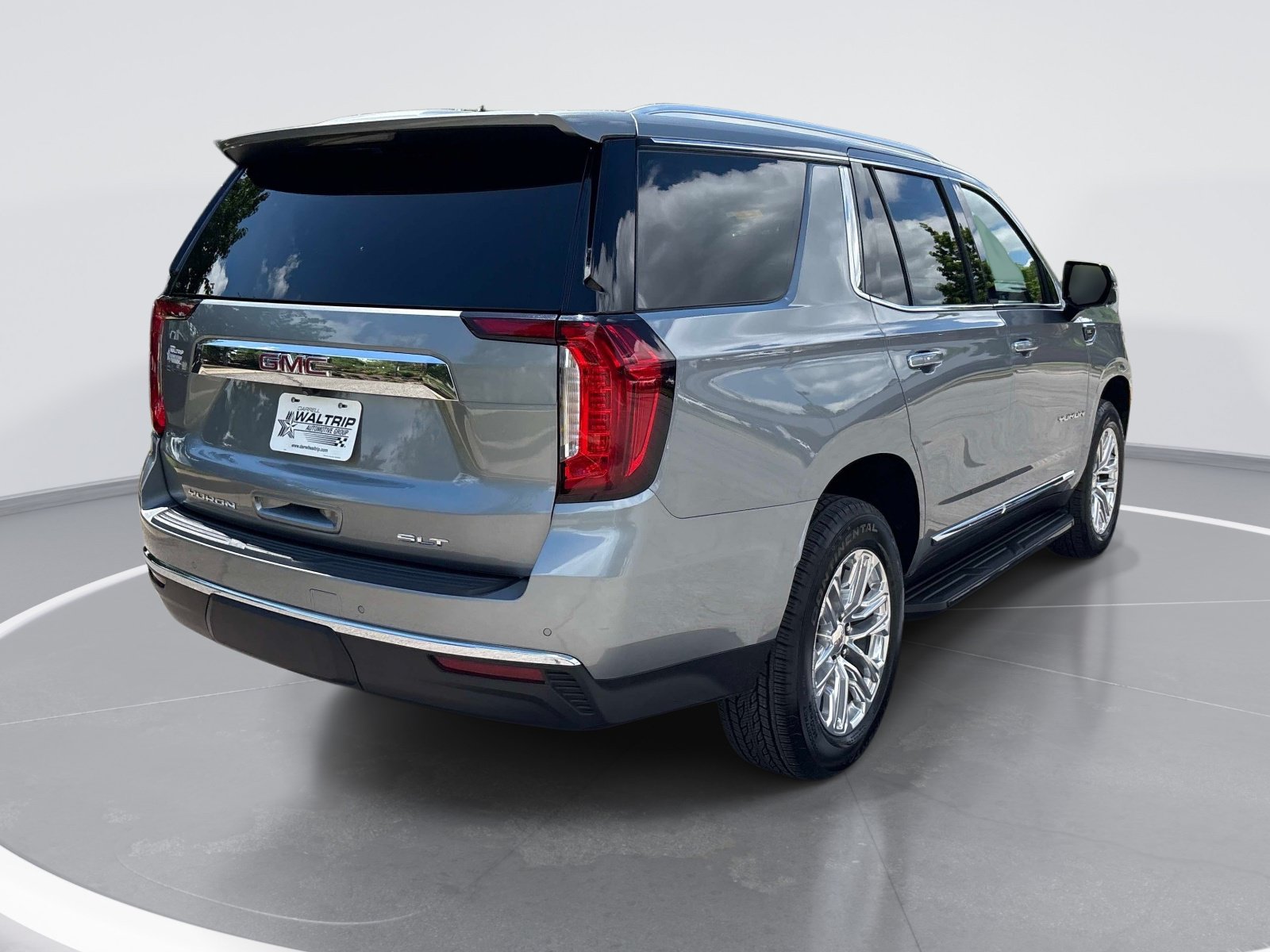 Used 2023 GMC Yukon SLT AWD/4WD image 8