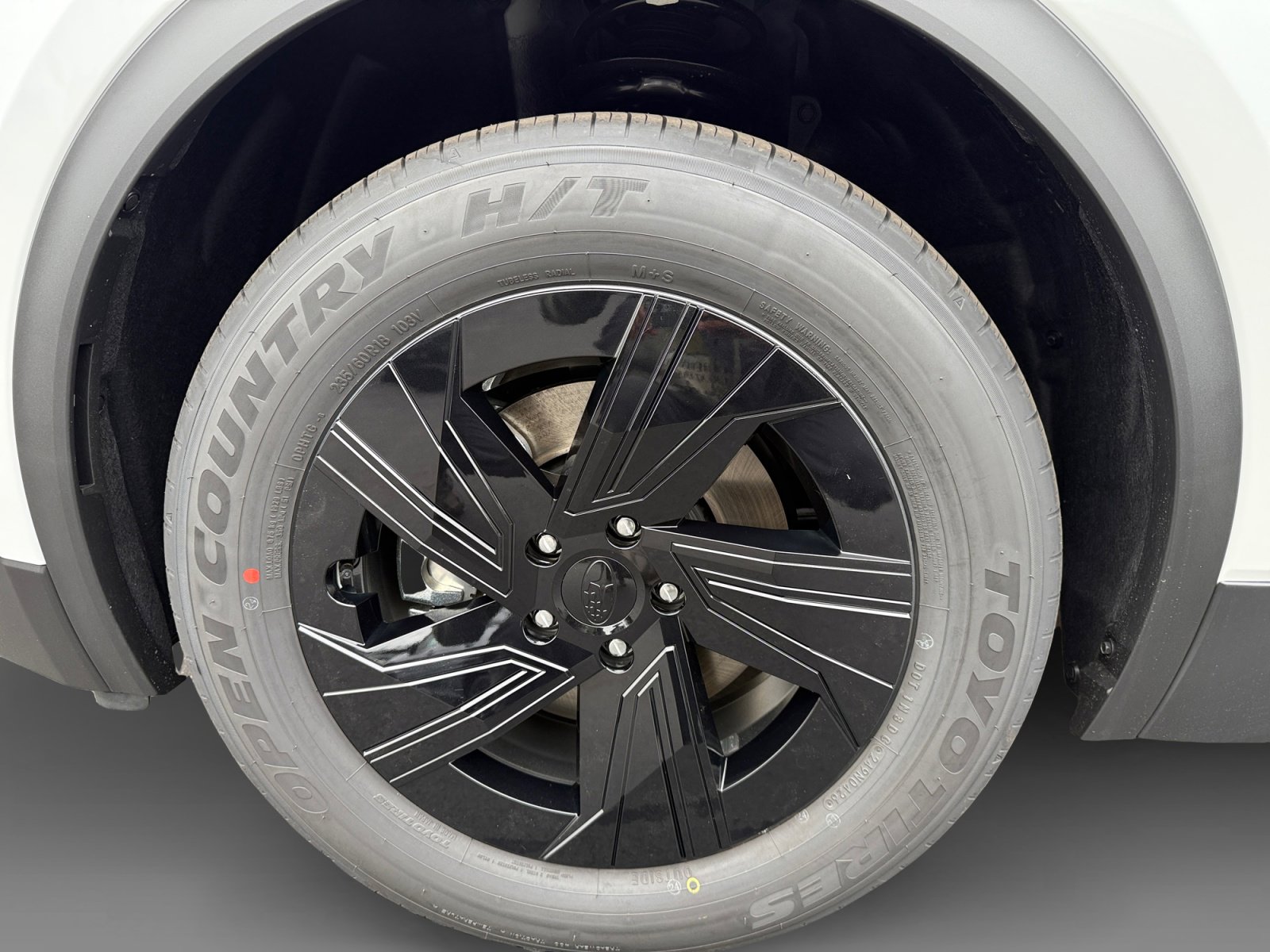 New 2026 Subaru Uncharted Premium image 9